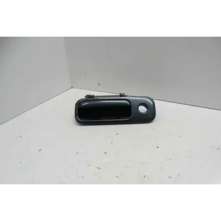 Poignee malle hayon coffre