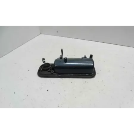 Poignee malle hayon coffre