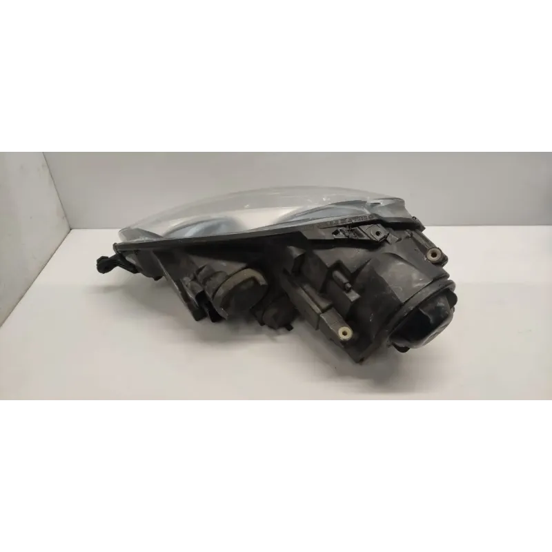Phare droit volkswagen golf 5
