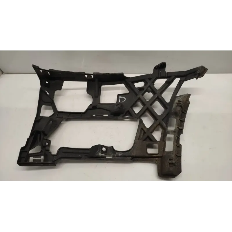 Support droit pare-choc avant volkswagen golf 7