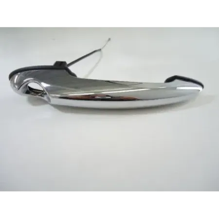 Poignee exterieure porte avant gauche