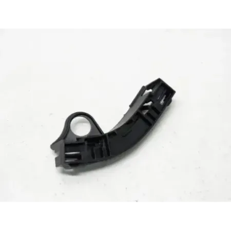 Support gauche pare-choc avant