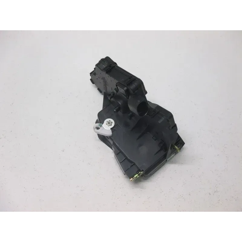 Serrure porte avant droit