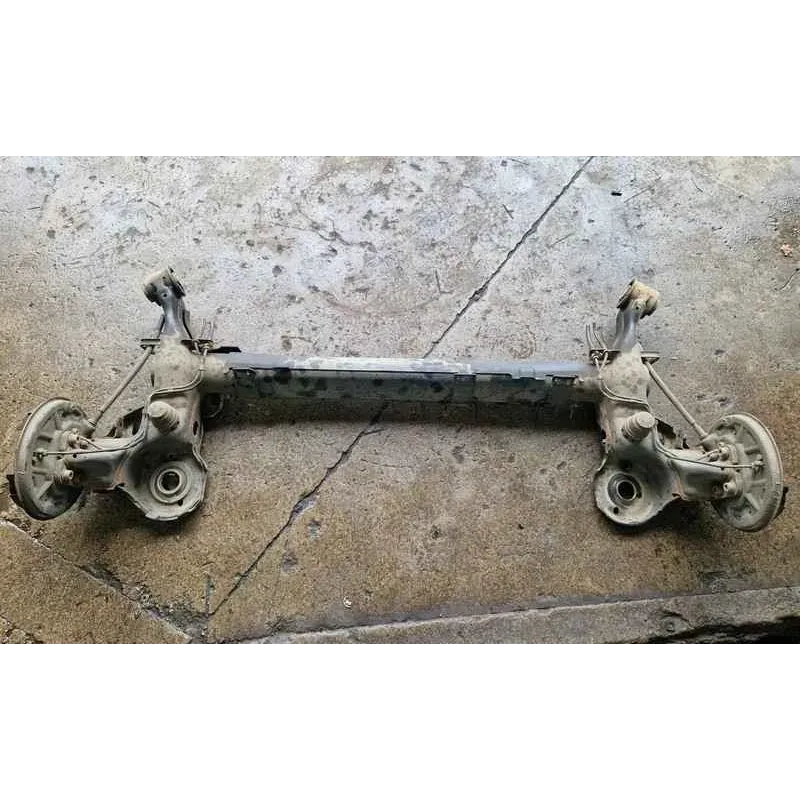 Train arriere peugeot 208