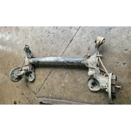 Train arriere peugeot 208