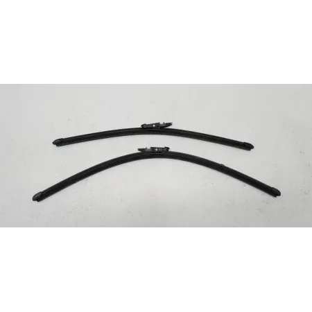 Balais essuie-glace avant