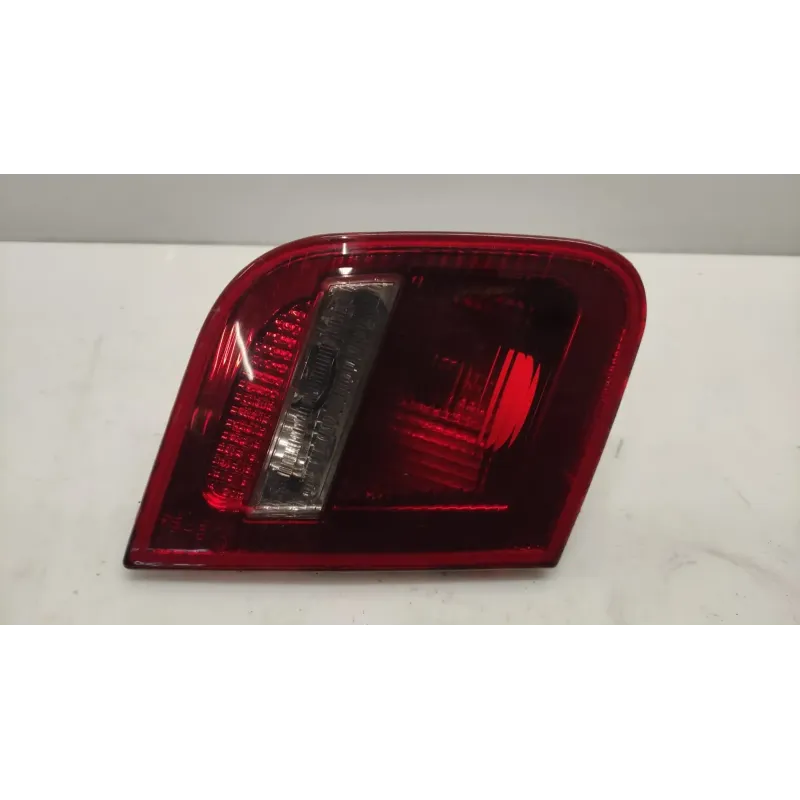 Feu arriere interieur gauche bmw serie 3 e46