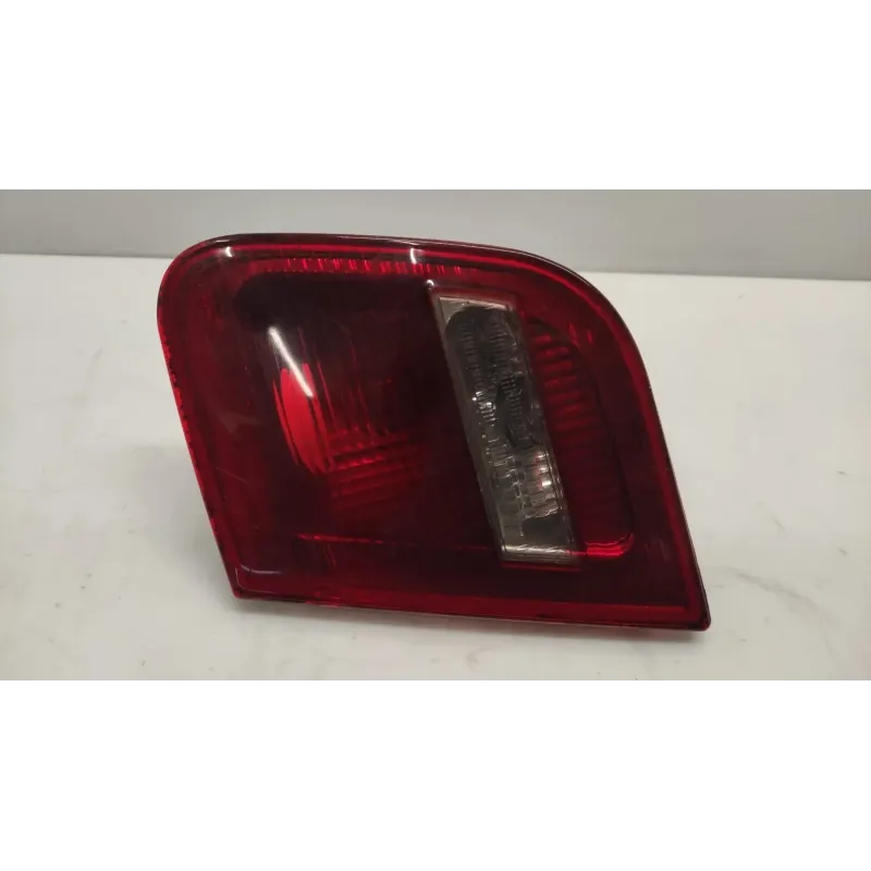 Feu arriere interieur droit bmw serie 3 e46