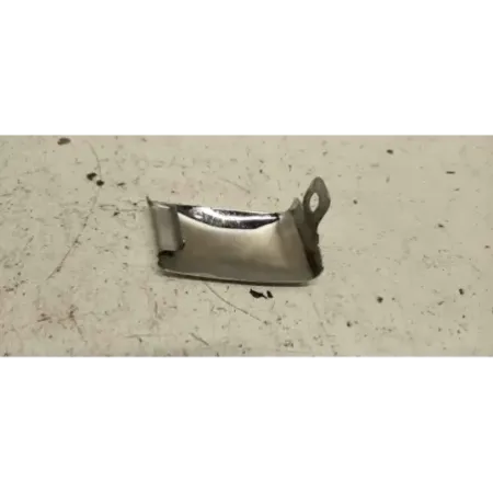 Enjoliveur droit pare-choc avant bmw serie 3 e30