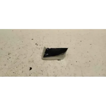 Enjoliveur droit pare-choc avant bmw serie 3 e30