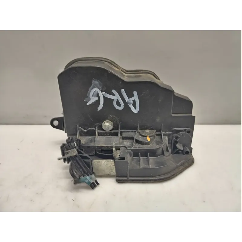 Serrure porte arriere gauche bmw x1 e84