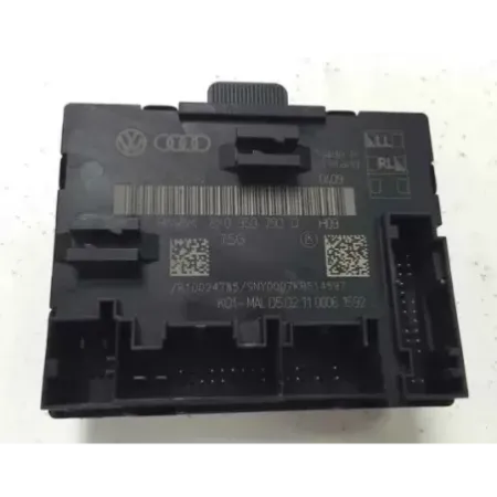 Moteur ouverture/fermeture porte avant gauche audi a1 8x