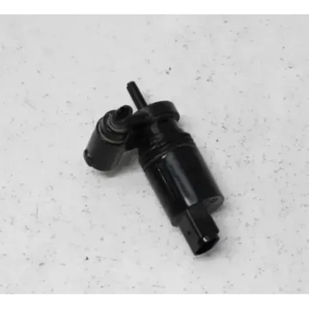 Pompe lave-glace avant