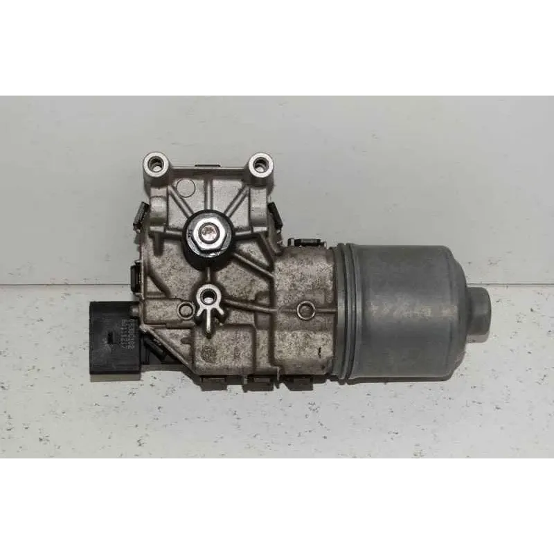 Moteur essuie-glace avant