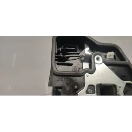 Serrure porte arriere droite bmw serie 1 f20/f21