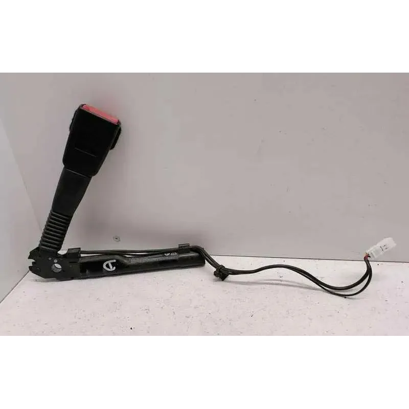 Pretensionneur avant droit bmw serie 1 f20/f21