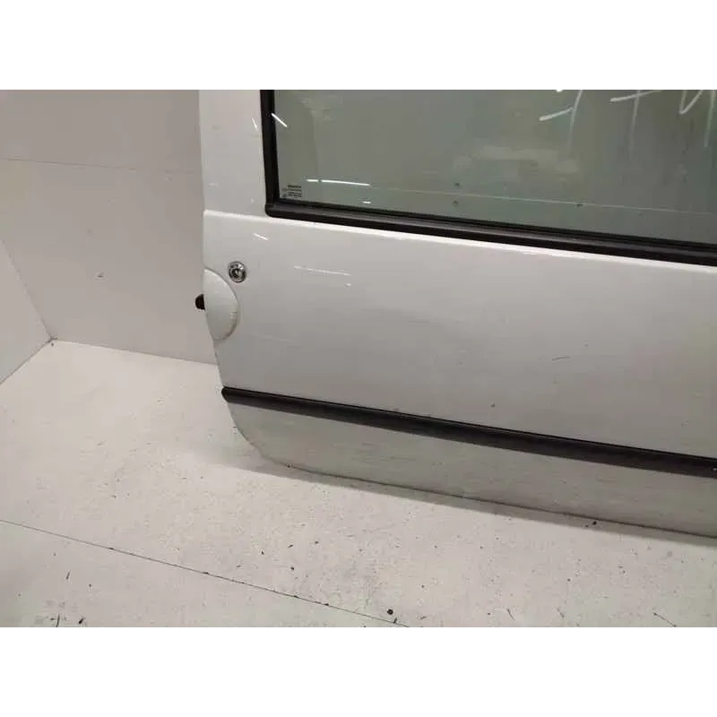 Porte Avant Droite Pour Renault 17 TS - Pièce D’occasion à Restaurer