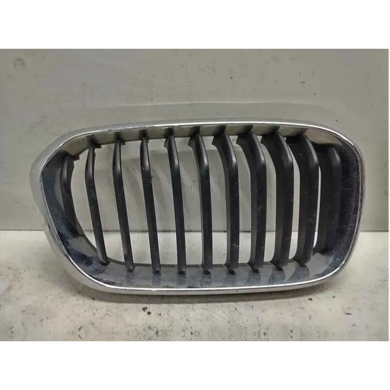 Calandre gauche bmw serie 1 f20/f21