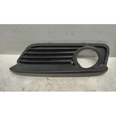 Grille de pare choc avant droit bmw serie 1 f20/f21