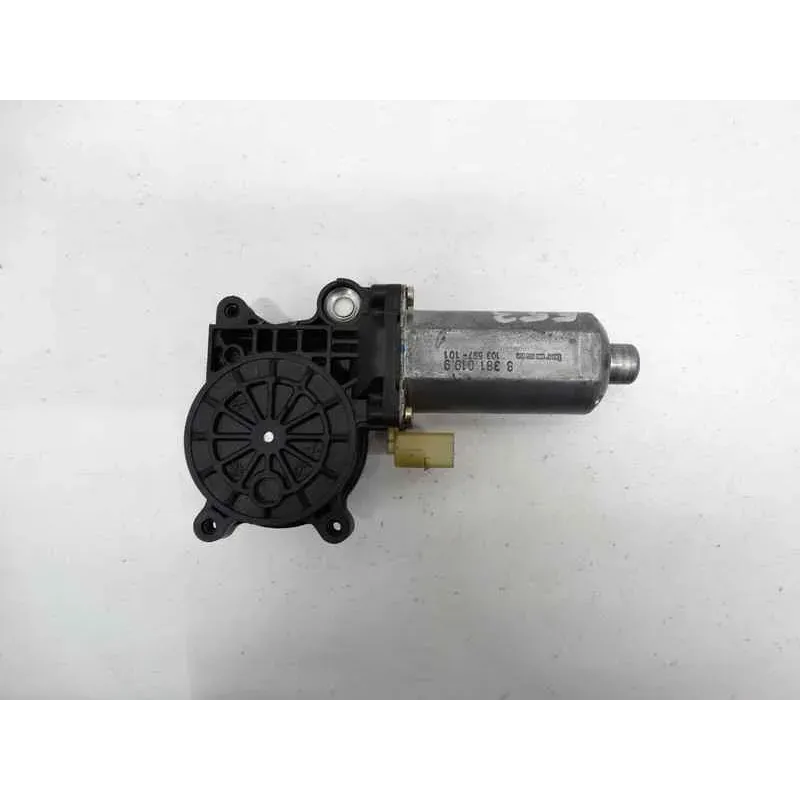 Moteur leve-glace avant gauche