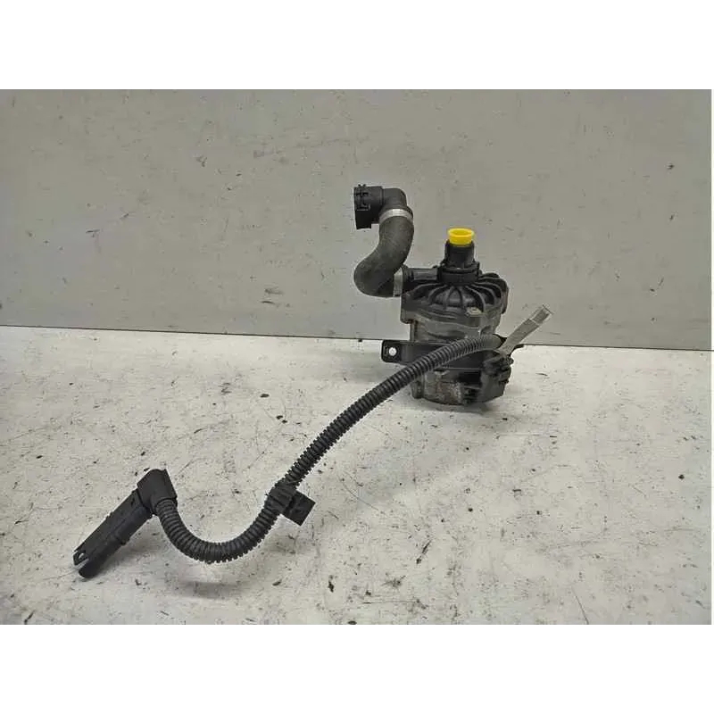 Pompe a eau bmw serie 7 f01/f02/f04