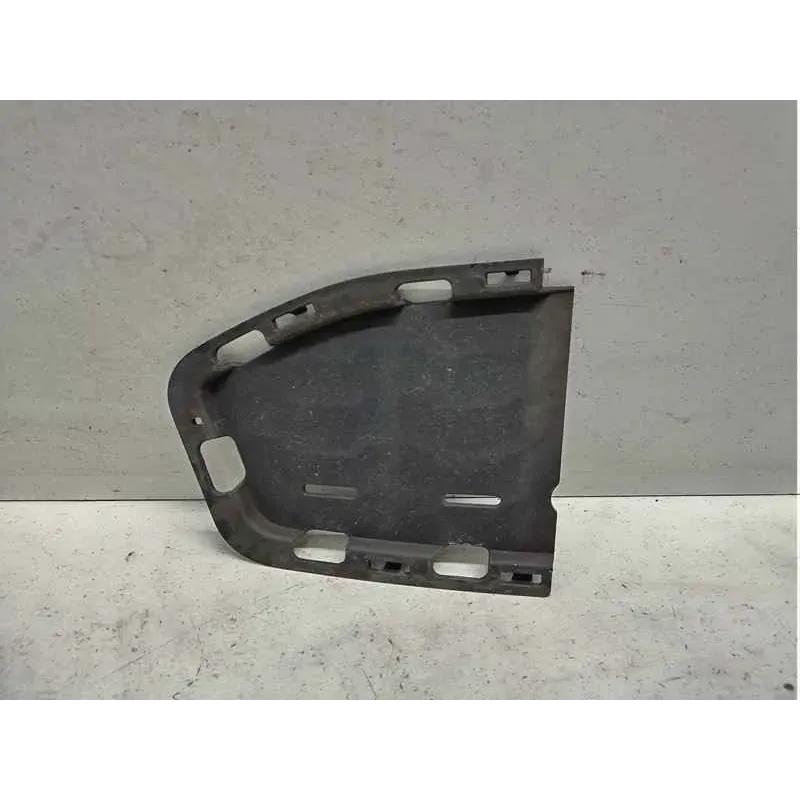 Grille de pare choc avant droit bmw serie 4 f36