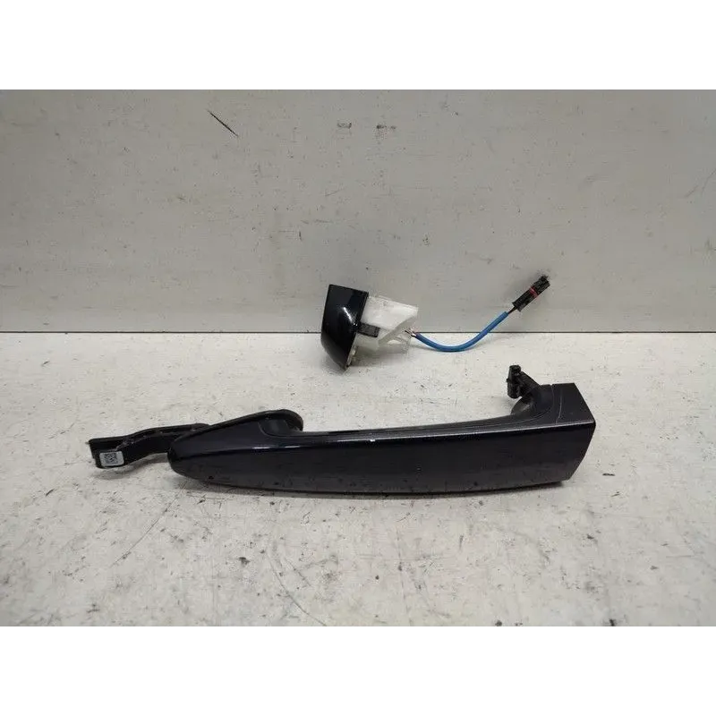 Poignee exterieure porte avant gauche bmw serie 4 f36