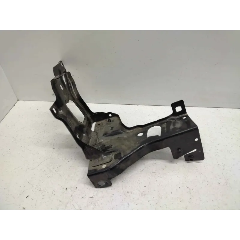 Support phare gauche bmw serie 2 f45/f46