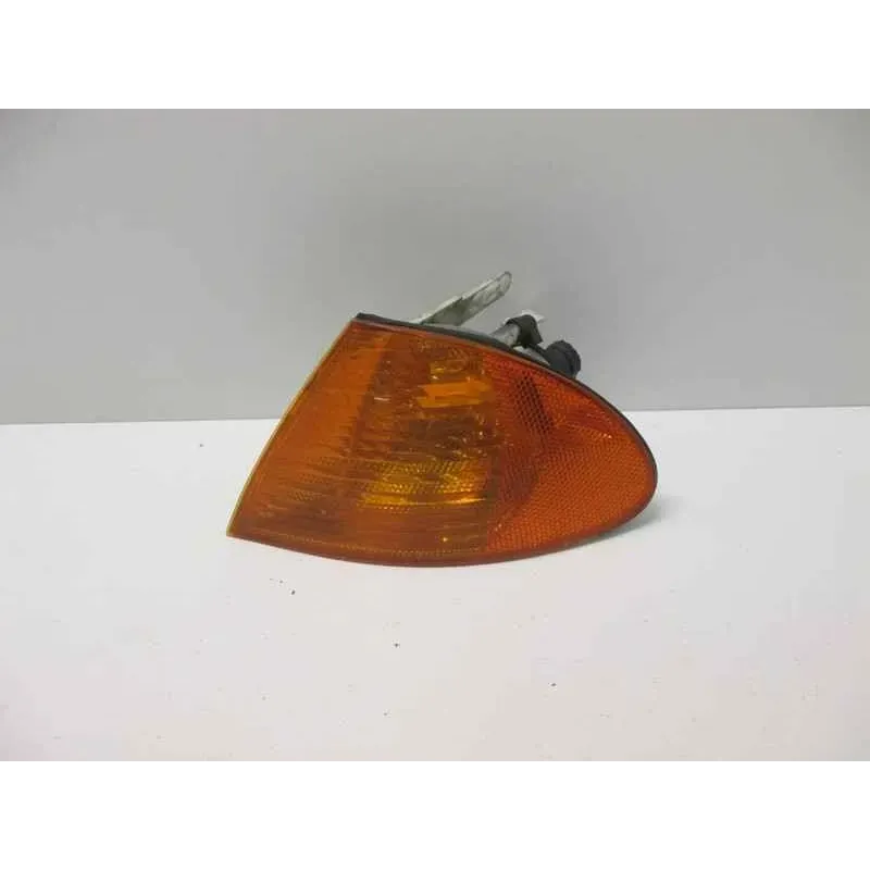 Clignotant avant gauche bmw serie 3 e46