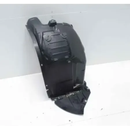 Pare-boue aile avant droite 1/2