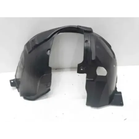 Pare-boue aile avant gauche