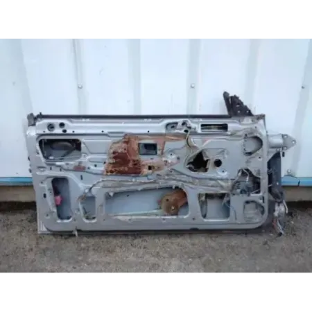 Porte avant gauche bmw serie 6 e24