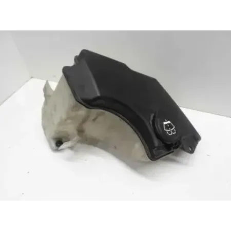 Reservoir lave-glace avant