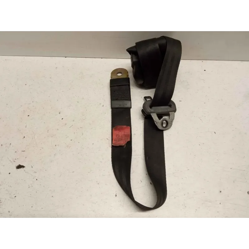 Ceinture avant gauche