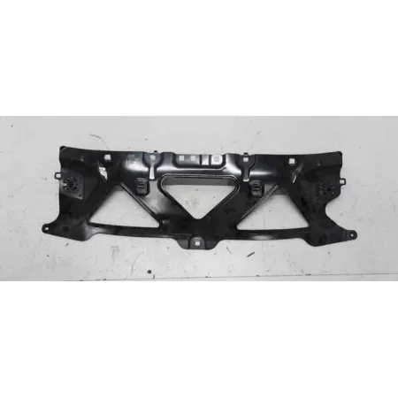 Armature avant bmw serie 6 g32 gt