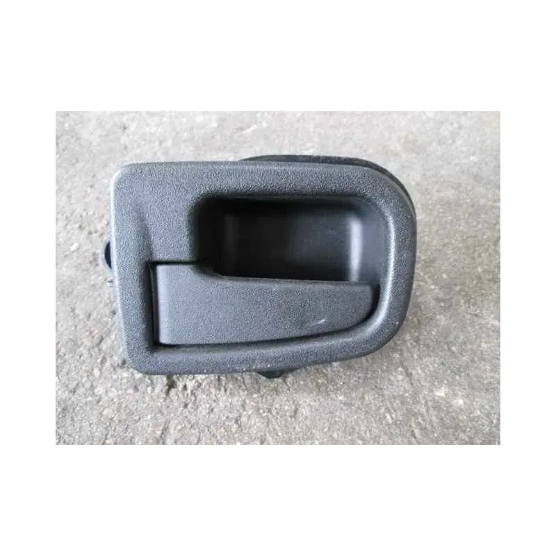 Poignee interieur porte avant gauche