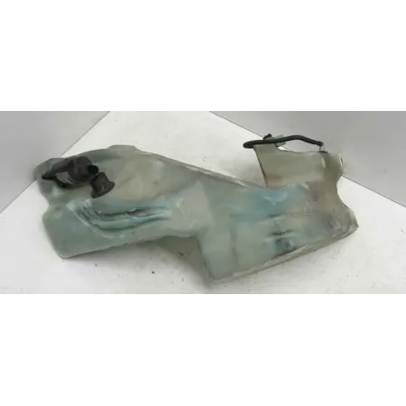 Reservoir lave-glace avant audi a4 8h