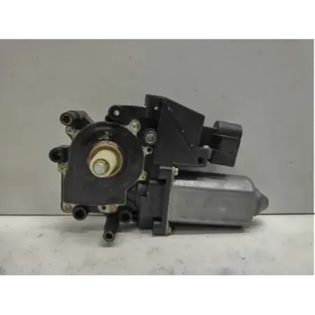 Moteur leve-glace avant droit audi a4 8d