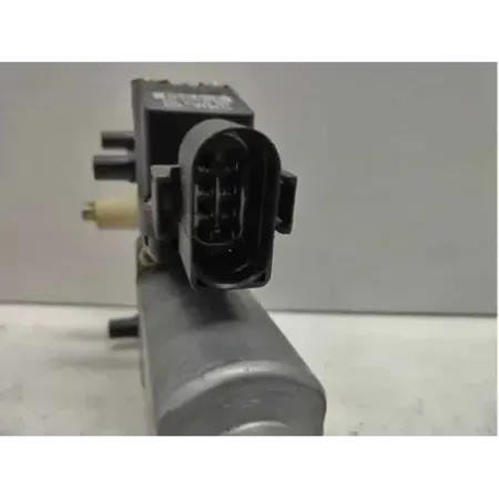 Moteur leve-glace avant droit audi a4 8d