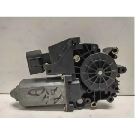 Moteur leve-glace avant droit audi a4 8d