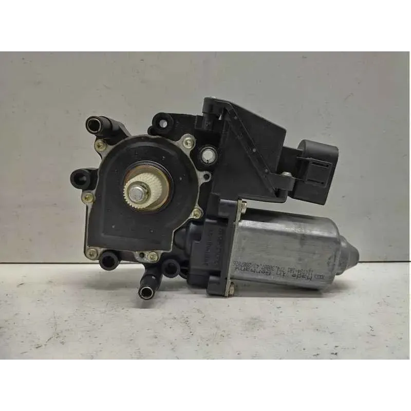 Moteur leve-glace arriere droit audi a4 8d b5