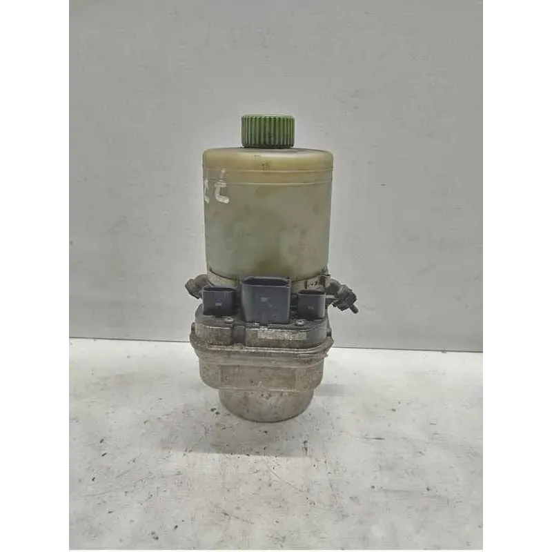 Pompe direction assistee volkswagen polo 9n iv