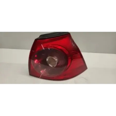 Feu arriere droit volkswagen golf 5 v