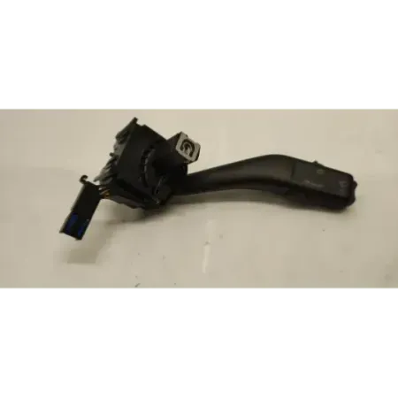 Commodo essuie glace volkswagen golf 5