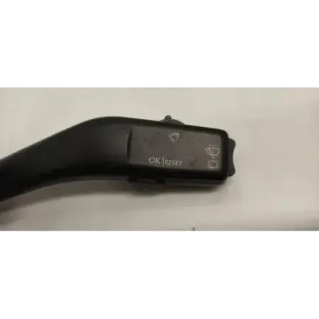 Commodo essuie glace volkswagen golf 5