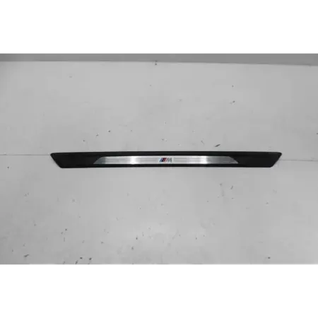 Seuil de porte avant gauche bmw serie 1 f20/f21