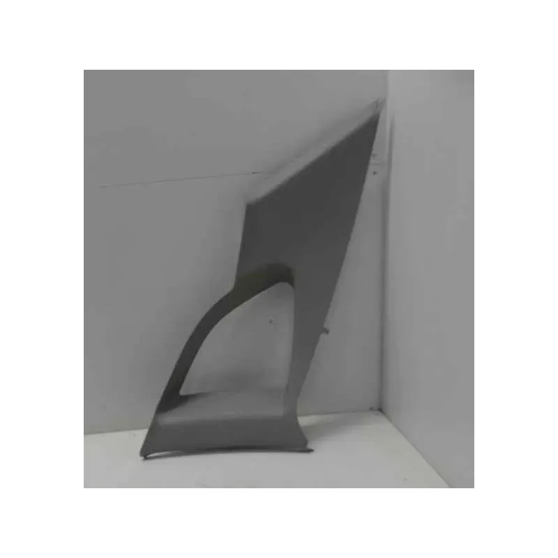 Garniture interieur hayon coffre malle bmw x1 e84