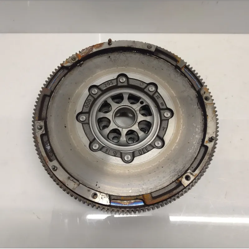 Volant moteur volkswagen golf 6