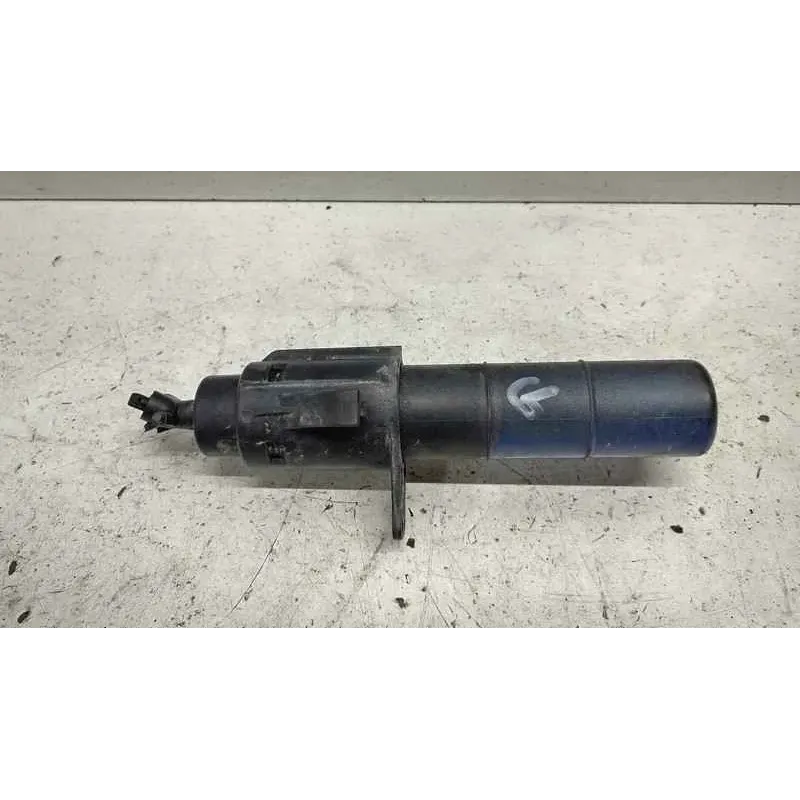 Gicleur lave-phare avant gauche volkswagen golf 6