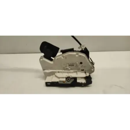 Serrure porte avant droit volkswagen golf 6